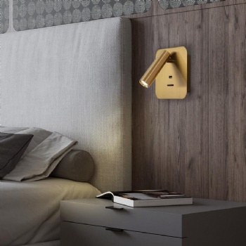 LED reading lamp with charging port